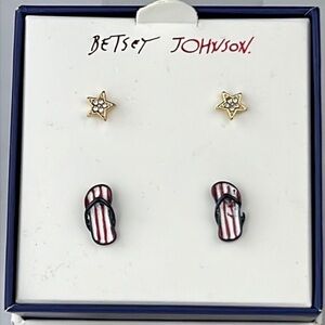 HOLIDAY - Betsey Johnson - ‘Stars & Flip flops’. NWT Firm! No offers please!